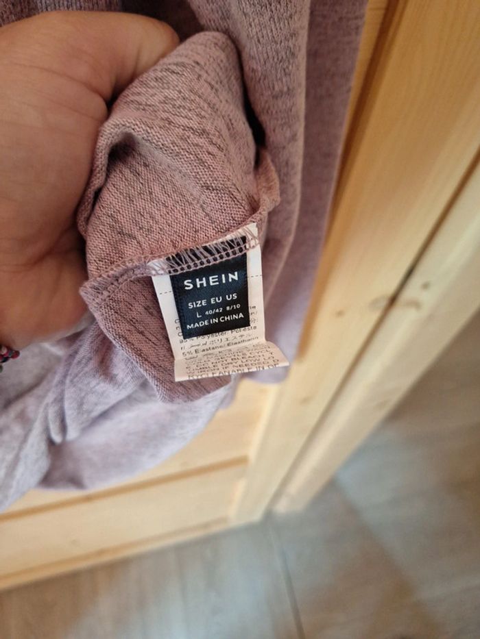 Pull col avec boutons - photo numéro 3