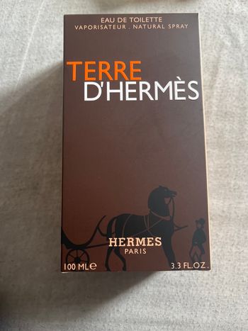 Terre d’herpès eau de toilette neuf juste sans blister 100ml 70€