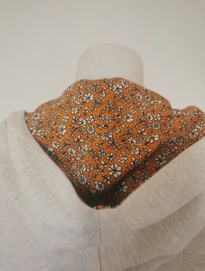 Gilet crème à capuche - photo numéro 3