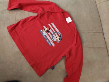 Tee shirt manches longues rouge Disney 12 mois