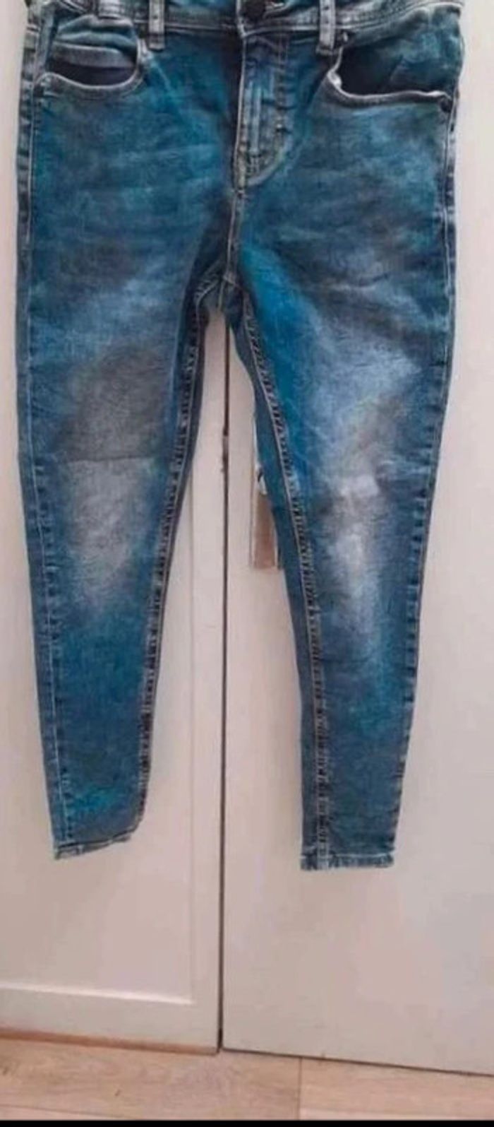 Jean creeks 12 ans neuf taille réglable