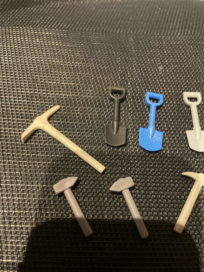 Playmobil lot outils pelles pioches marteaux haches jardin chantier ouvriers accessoires - photo numéro 2