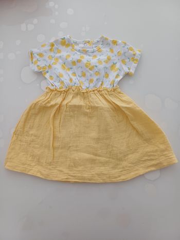 Robe neuve taille 9 mois