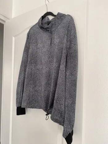 Jolie blouse Nü