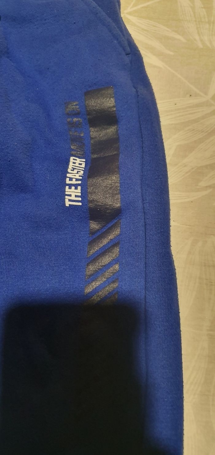 Ensemble de jogging - photo numéro 6