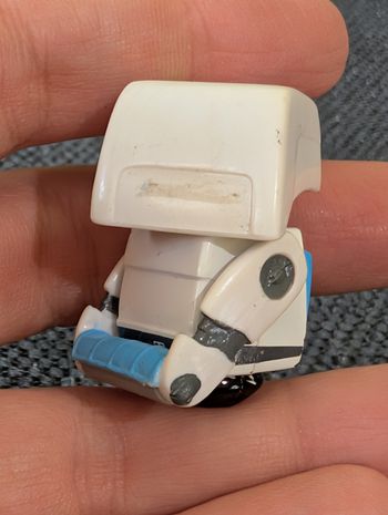 Figurine robot de wall-e disney