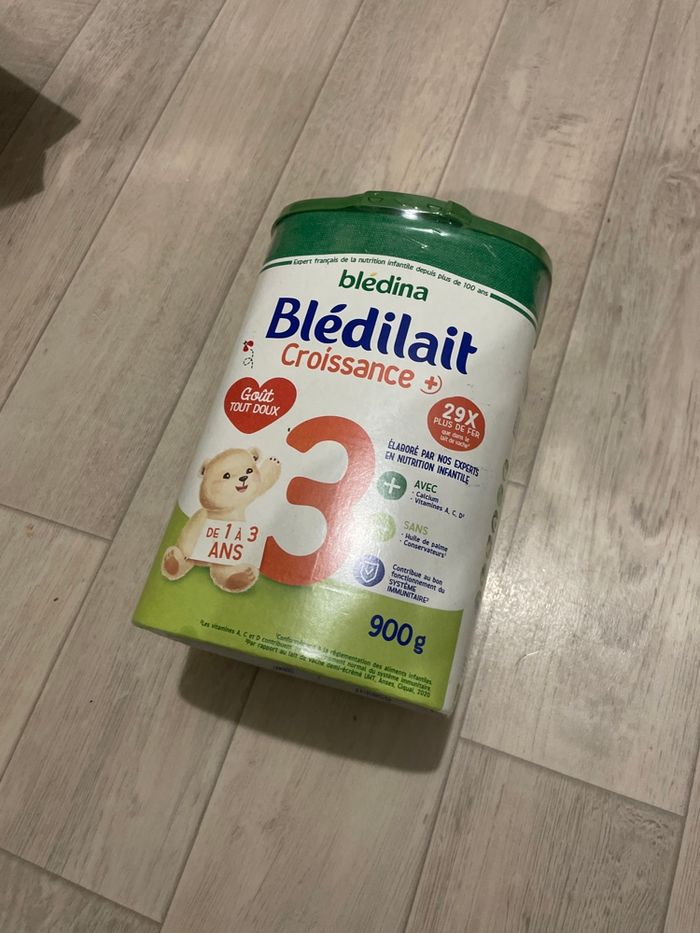 Boîte de lait neuf bledilait 3