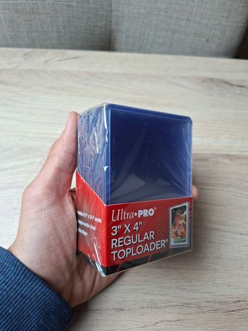 Paquet de 25 toploaders protection rigide pour cartes Pokémon ultra pro