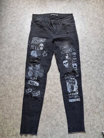 Jean noir avec motif