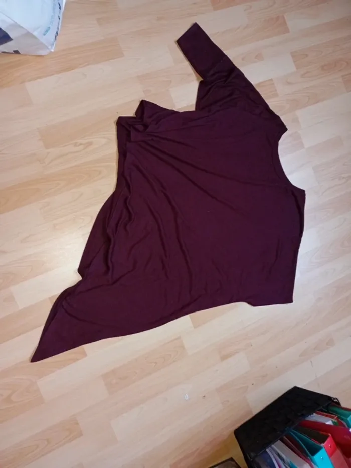 Tee shirt Bershka femme taille M - photo numéro 2