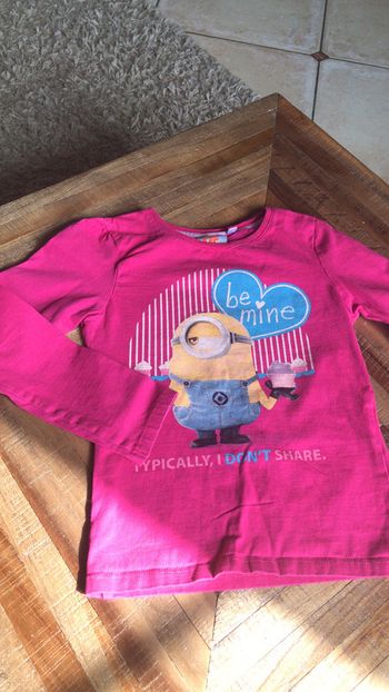 Teeshirt rose minion