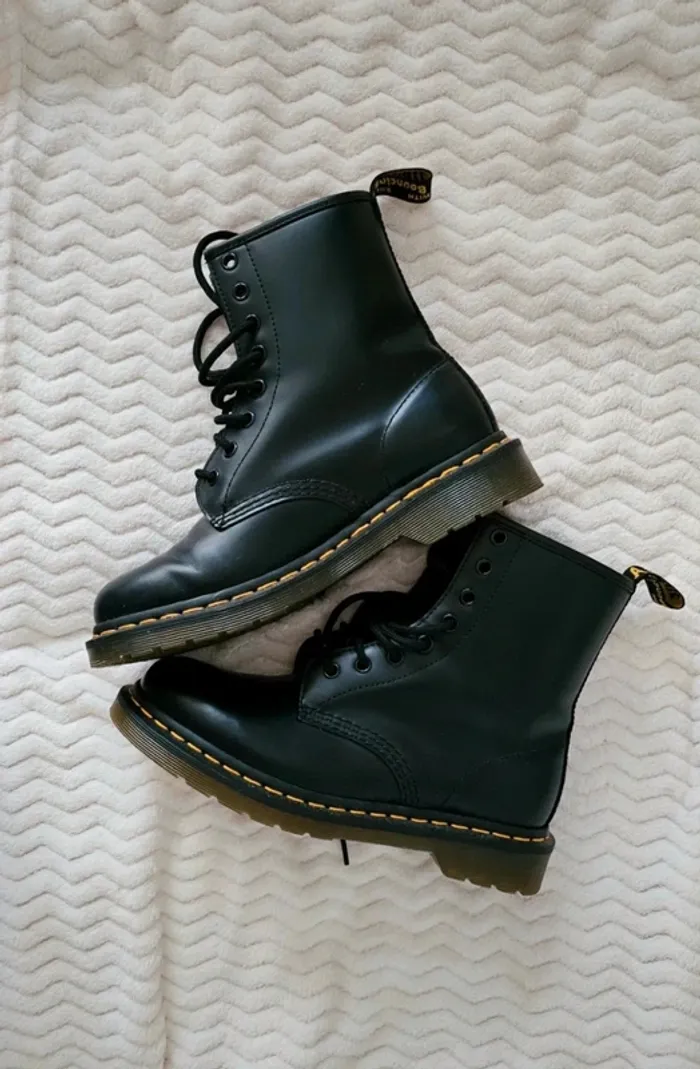 Bottines Dr. Martens Femme taille 38 comme neuve noire