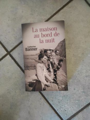 La maison au bord de la nuit