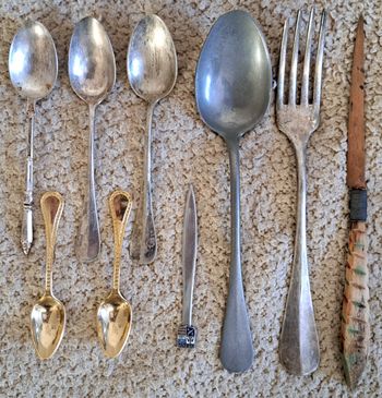 🍽 Lot dépareillé d'anciens couverts en métal