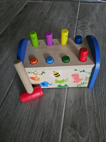 Banc a marteler en bois 