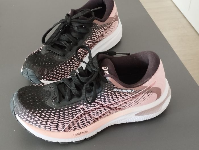 Chaussure sport - photo numéro 2