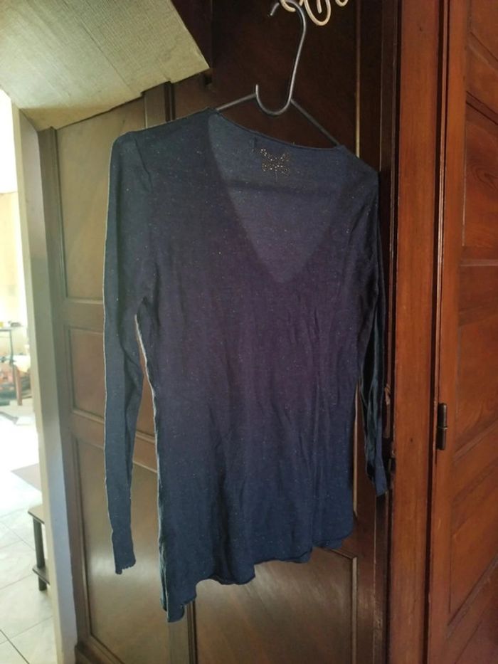 Pull gris col v pailleté papillon au dos S/M - photo numéro 7