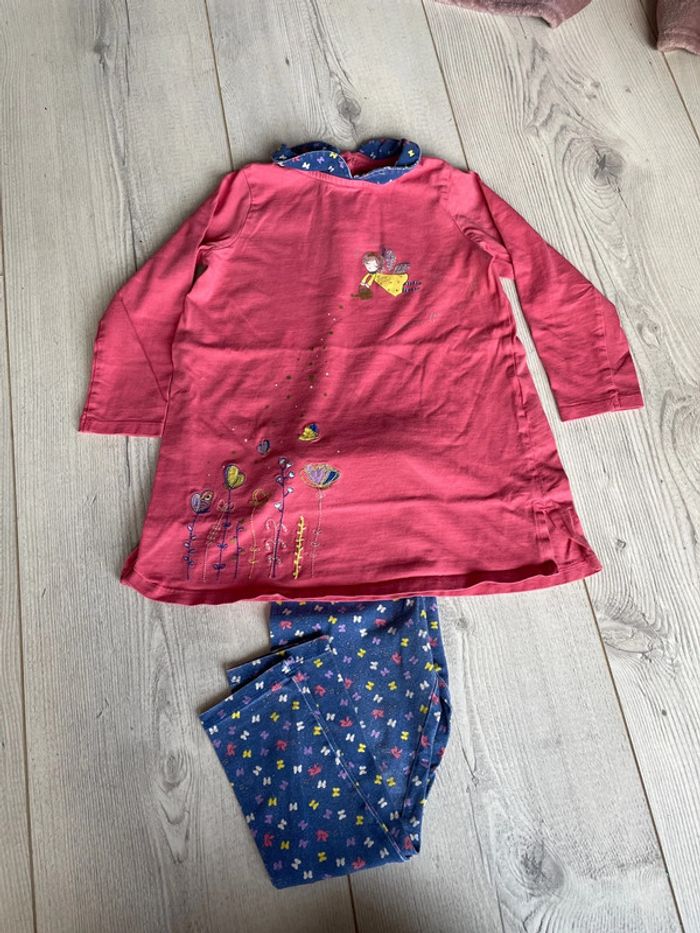 Très joli pyjama fin hiver fille 4 ans