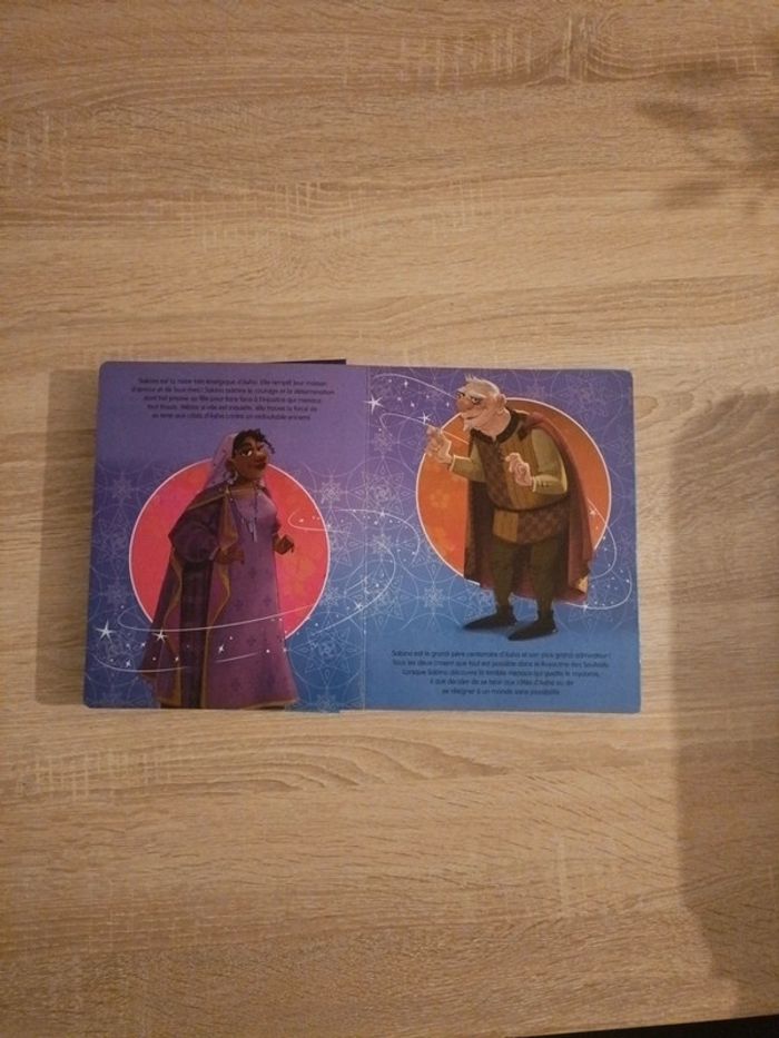 Livre wish avec personnage et poster NEUF - photo numéro 2