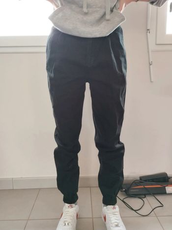 Pantalon style cargo sans poches Jennyfer taille 32