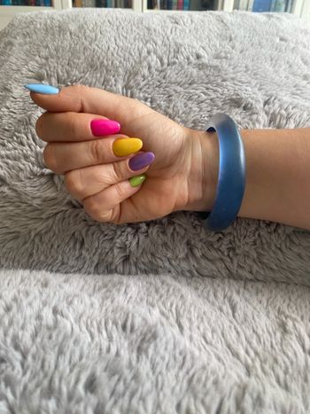 Bracelet asymétrique bleu