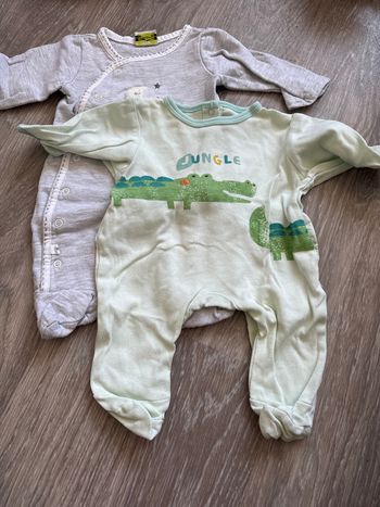 L’eau de deux pyjamas taille à moi