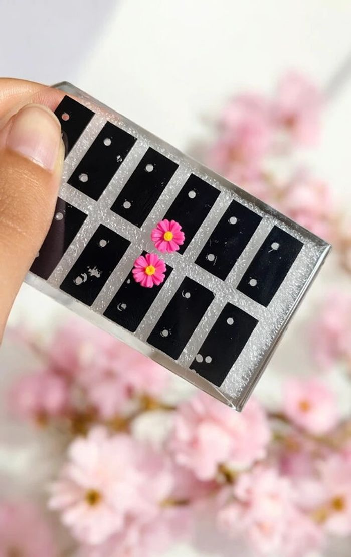 🎀 Petite Boucles d'Oreilles Fleurs Roses fuschia neuve🎀 - photo numéro 2