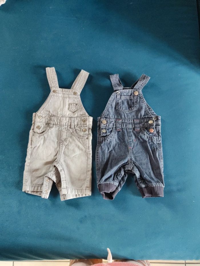 2 salopettes 1 mois