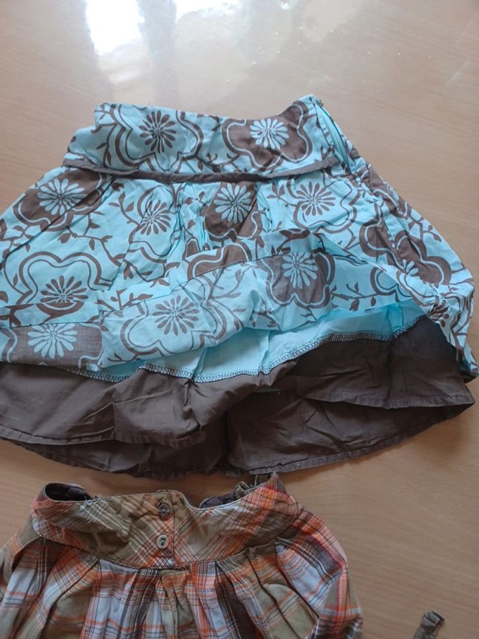 Lot 2 jupes 5 ans - photo numéro 3
