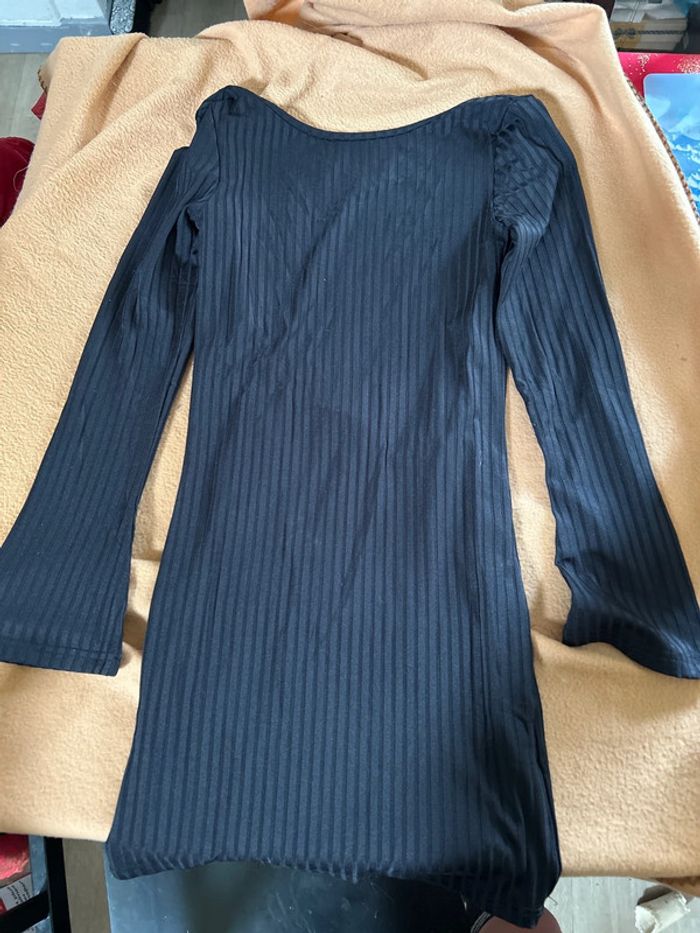Robe avec noeud - photo numéro 2