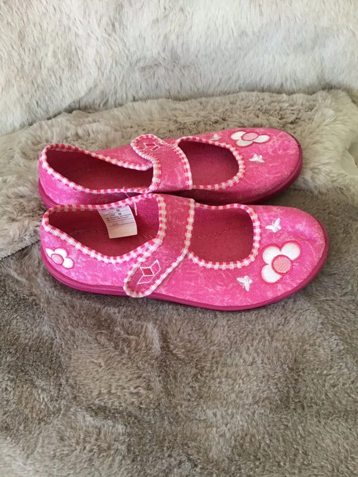 Paire de chaussons rose à scratch taille 33 (0124) - photo numéro 4