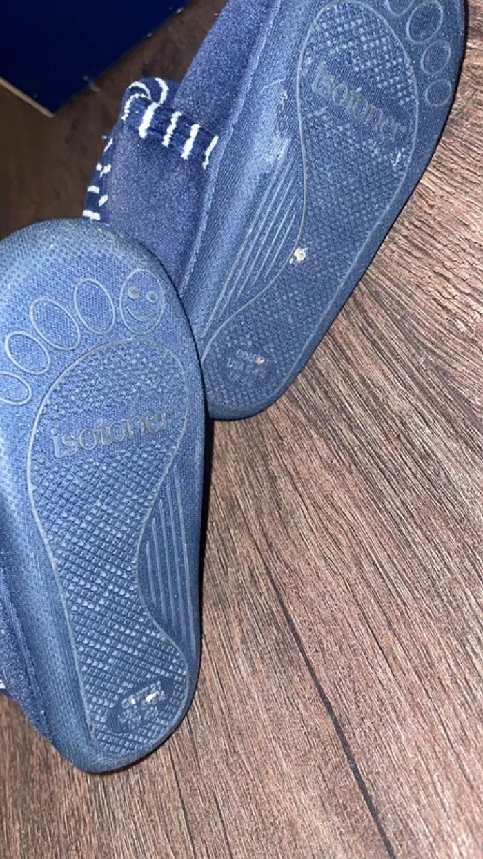 Chaussons taille 21 - photo numéro 3
