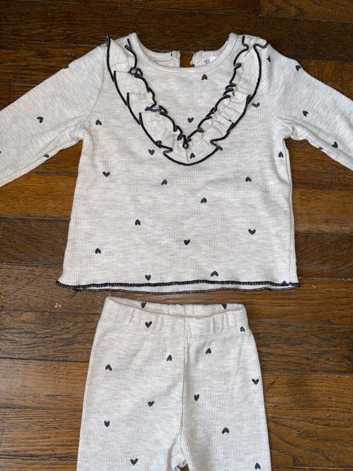 Ensemble LC Waikiki 9 mois - photo numéro 2