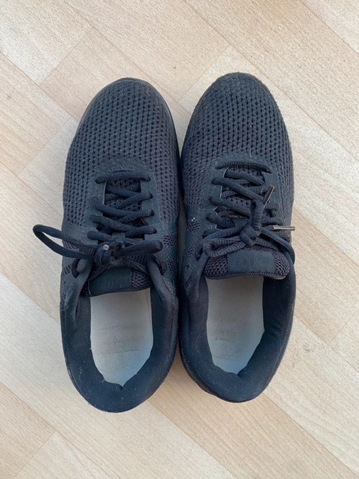 Chaussure Nike Kappa pointure 40,5 - photo numéro 2