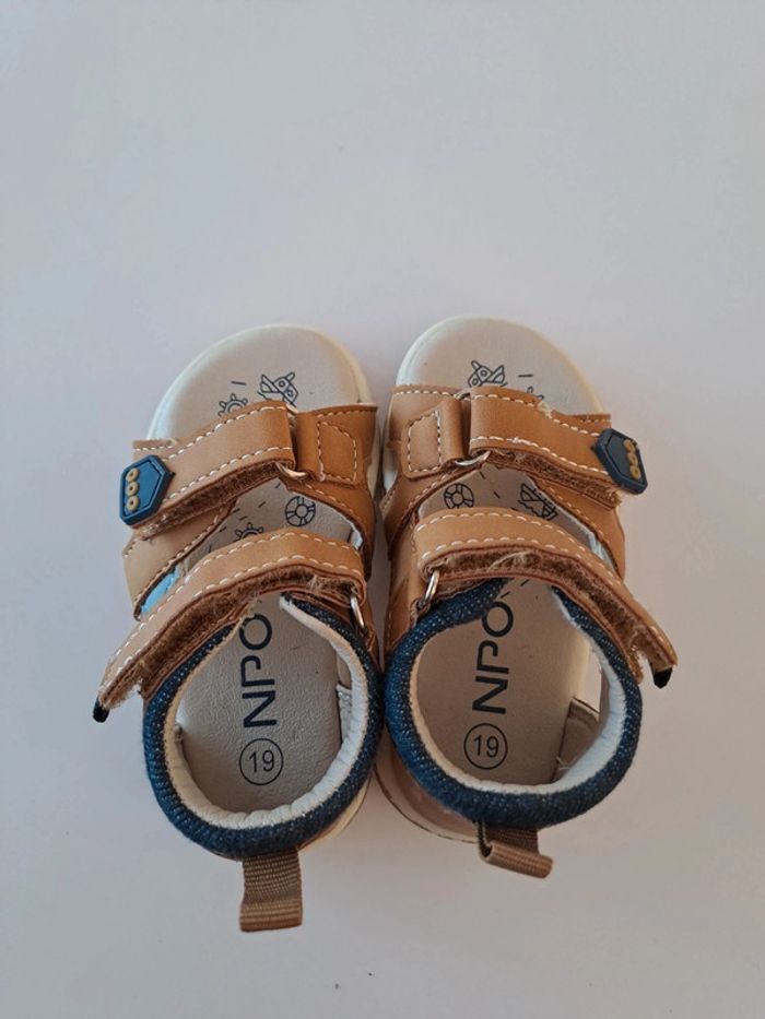 Chaussure - photo numéro 2