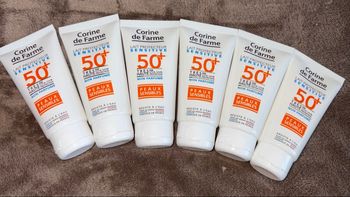 Lot crèmes solaire Corine de Farme