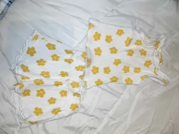 Lot de 2 enssembles FILLE 6/9 mois