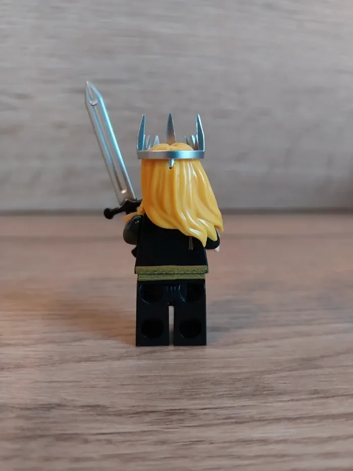 Figurine type lego Sauron seigneur des anneaux - photo numéro 3