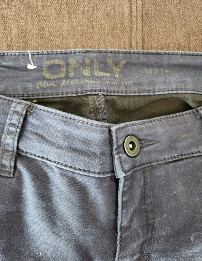 joli pantalon slim skinny bleu marine taille 39 Only blue denim en excellent état - photo numéro 4