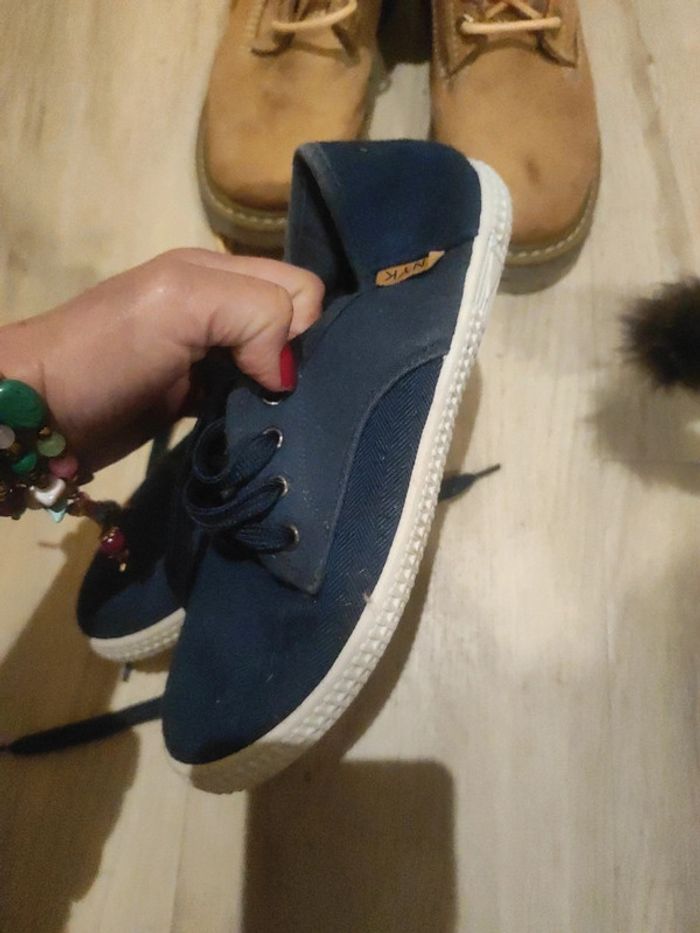 Lot de chaussures garçon taille 35 - photo numéro 3