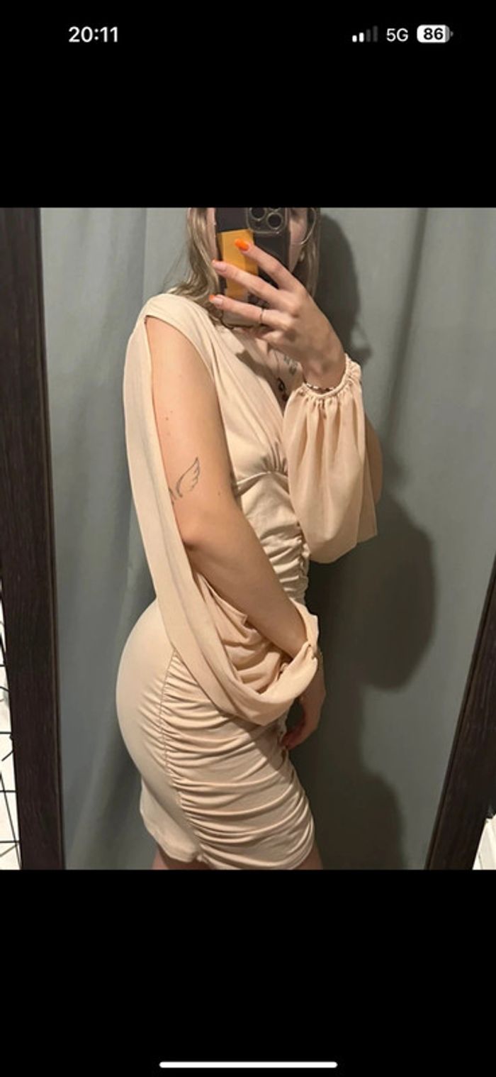Robe Shein M - photo numéro 3