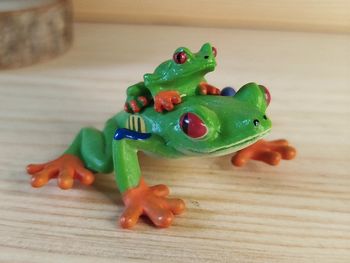 Figurine grenouille et son petit Animal de la campagne