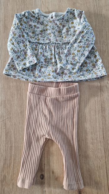 Ensemble bébé fille 1 mois