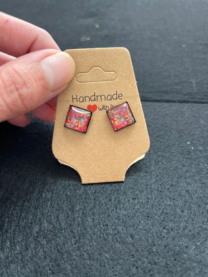 Boucles d’oreilles puces neuves