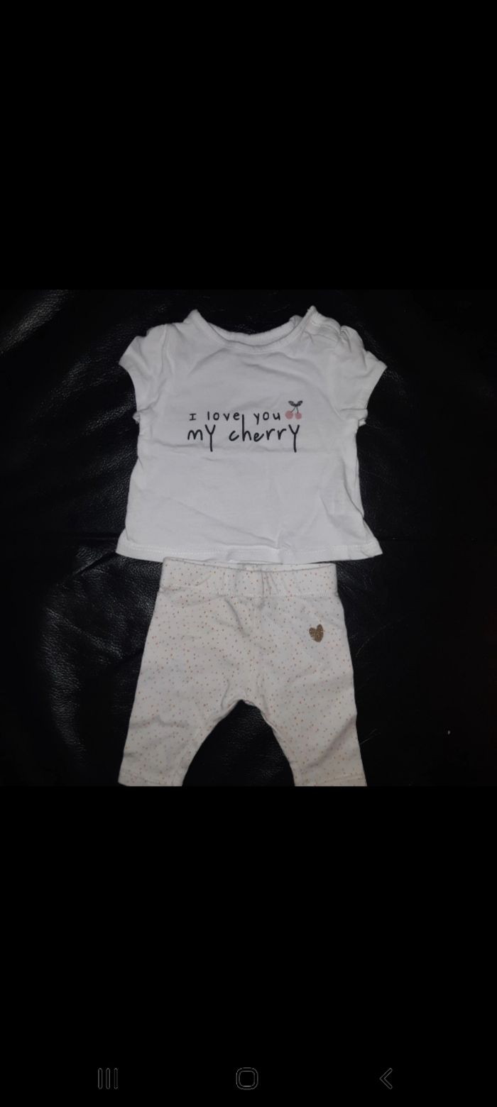 Ensemble tee-shirt + legging 1 mois