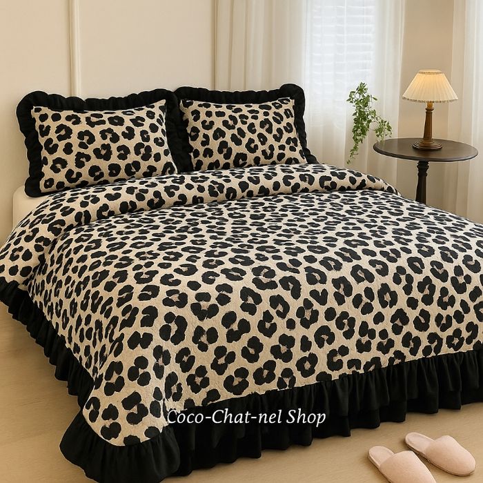 Couvre-lit léopard avec ses deux housses oreiller