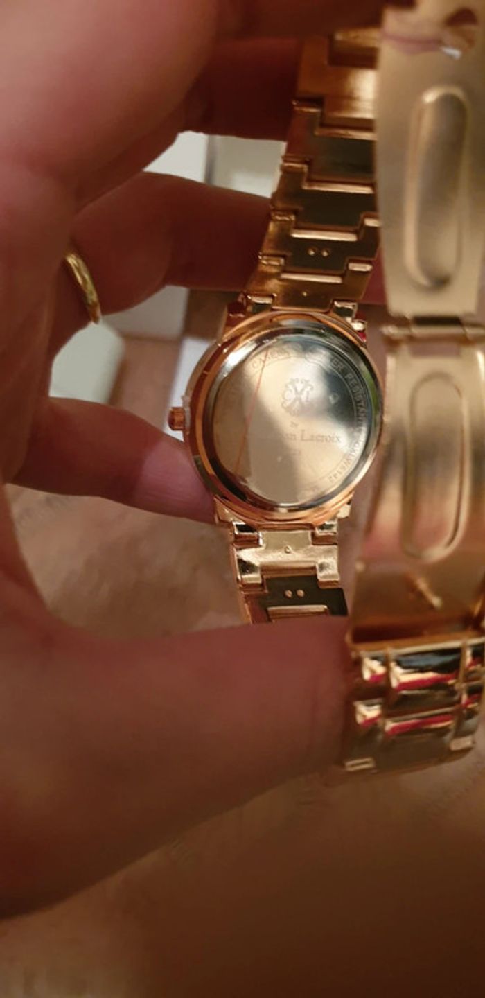 Montre doré rosé Christian Lacroix CXL - photo numéro 10