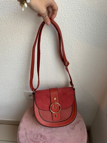 Sac à bandoulière rouge neuf Gémo