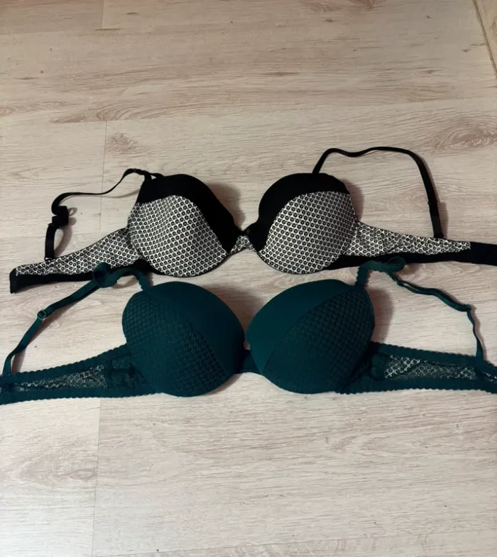 Lot 2 Soutiens-Gorge Tissaia / H&M  90 C - photo numéro 2