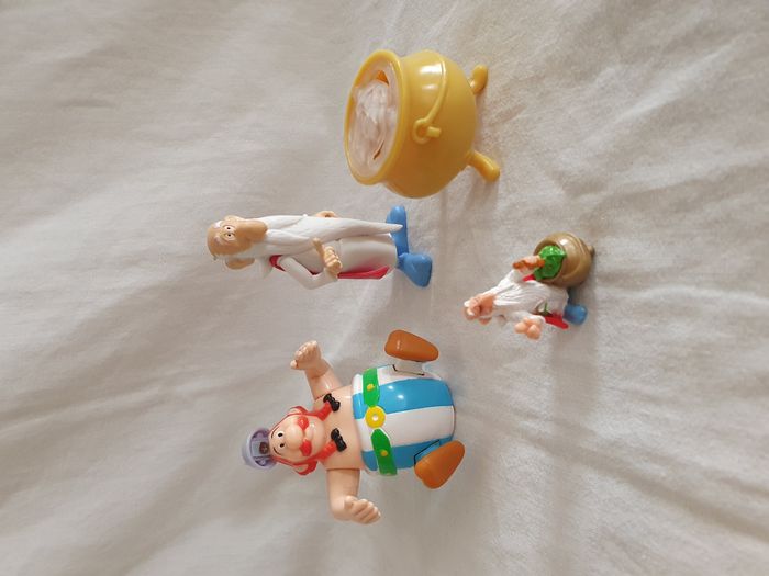 Lot de 3 figurines Astérix et Obélix quick Kinder